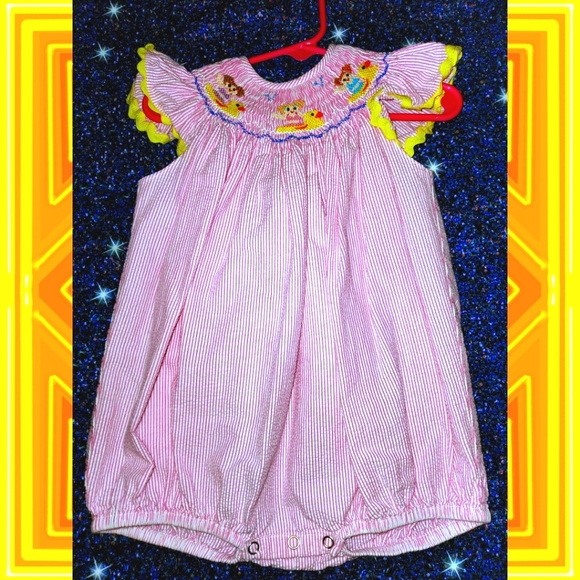 24m remember Nguyen smocked bubble - Picture 2 of 2